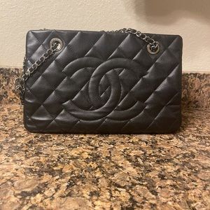Chanel shopper CC bag
